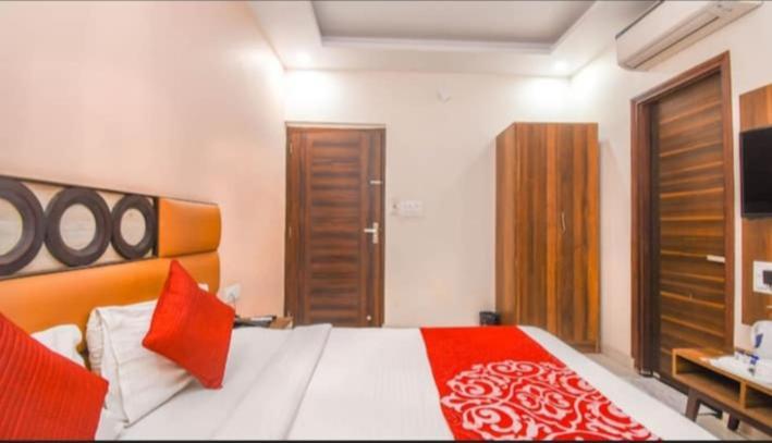 Hotel Roma Deluxe - New Delhi Railway Station Dış mekan fotoğraf